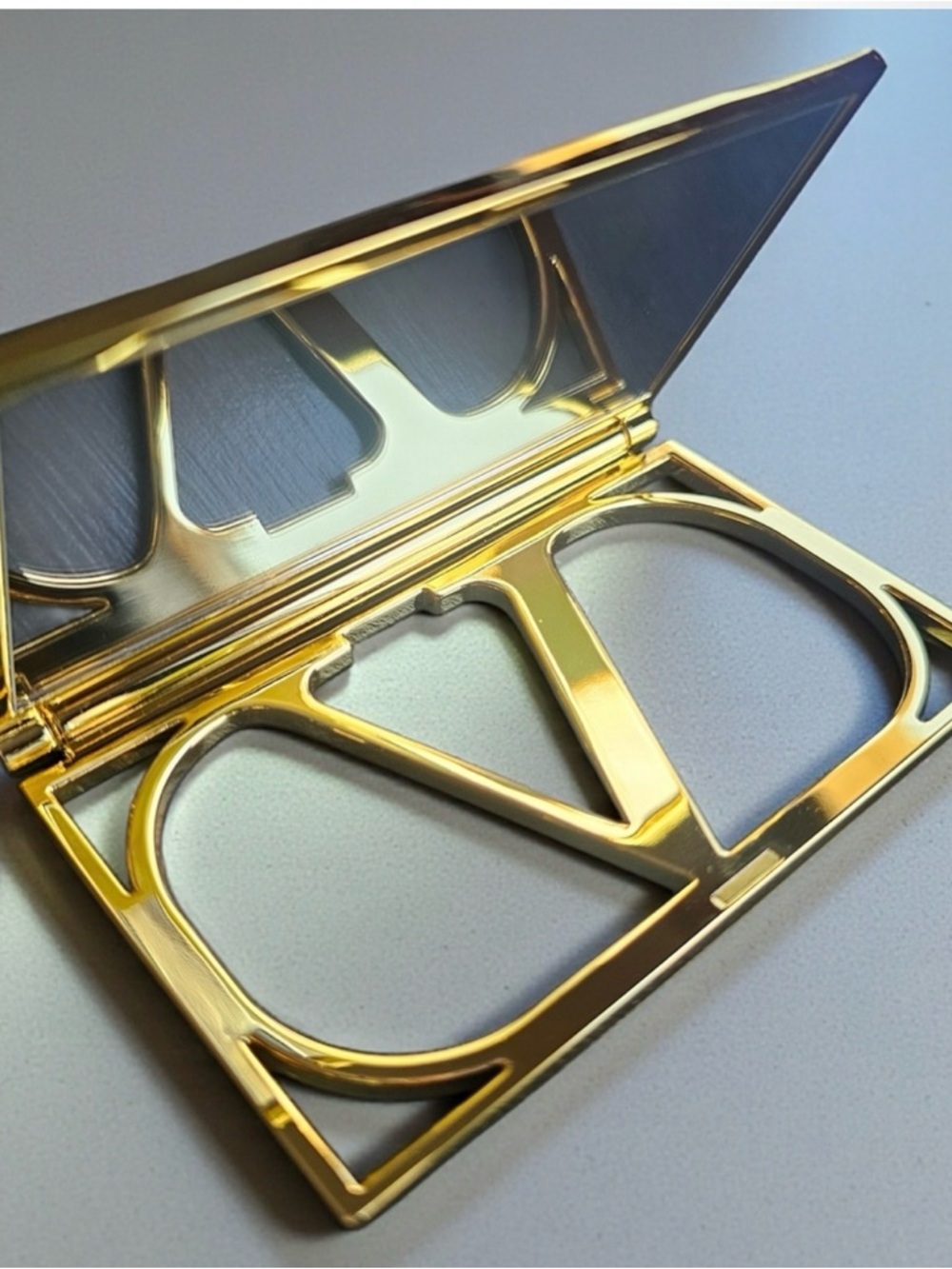 Valentino limited edition compact mirror!